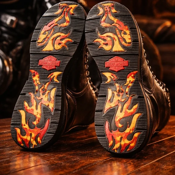 Harley-Davidson Black and Red Flame Boots - Picture 4 of 9